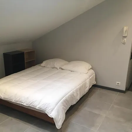 Le Saint Louis Szálloda *