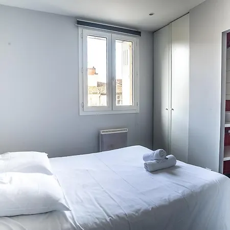 Le Saint Louis Apartment *