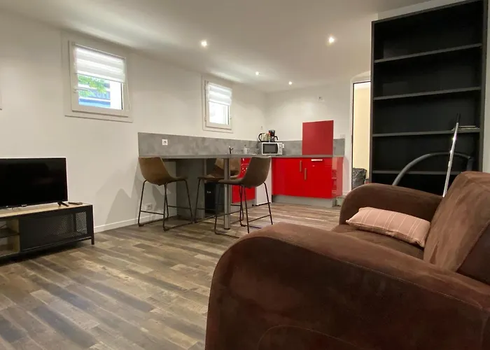 ホテル Le Saint Louis